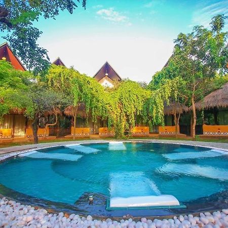 Aswadduma Hotel Dambulla Buitenkant foto