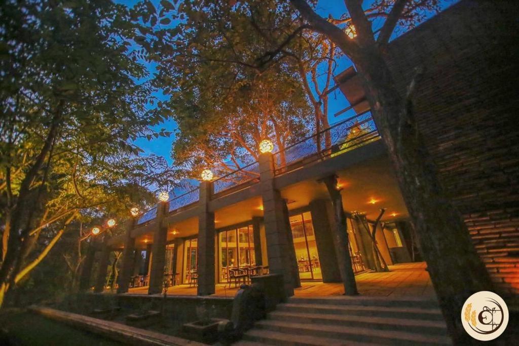 Aswadduma Hotel Dambulla Buitenkant foto