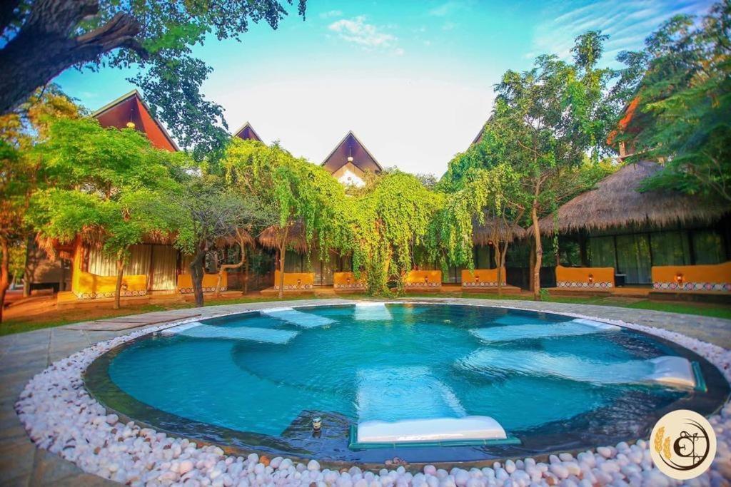 Aswadduma Hotel Dambulla Buitenkant foto