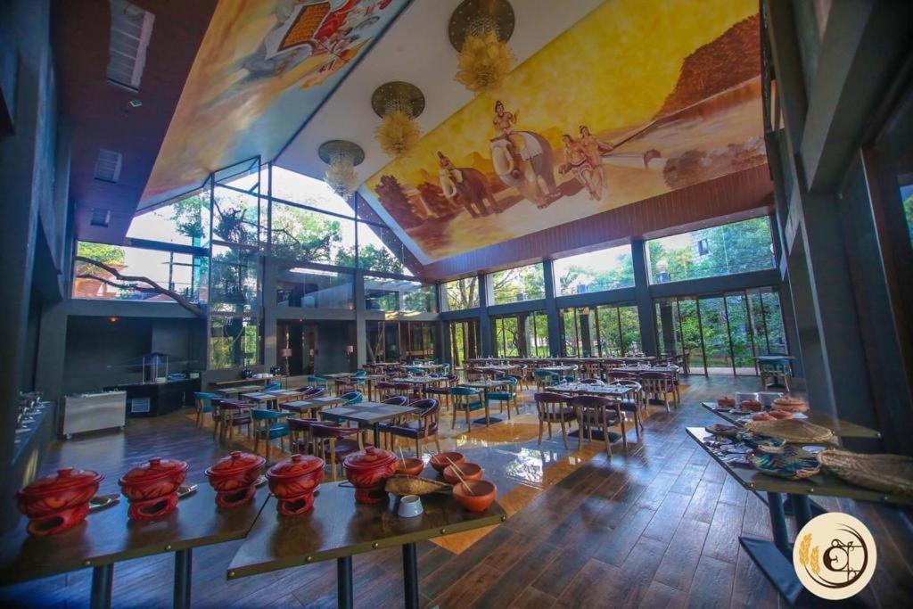 Aswadduma Hotel Dambulla Buitenkant foto