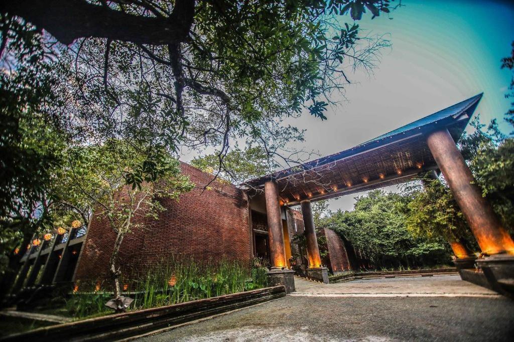 Aswadduma Hotel Dambulla Buitenkant foto